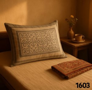 روبالشتی شانل قاب دار دورو طوسی نقره ای (مروارید)